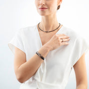 Eternal Unity Ring silber-schwarz von COEUR DE LION – am Modell getragen