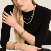 Armband Mesh Chain Classic gold von COEUR DE LION – am Modell getragen