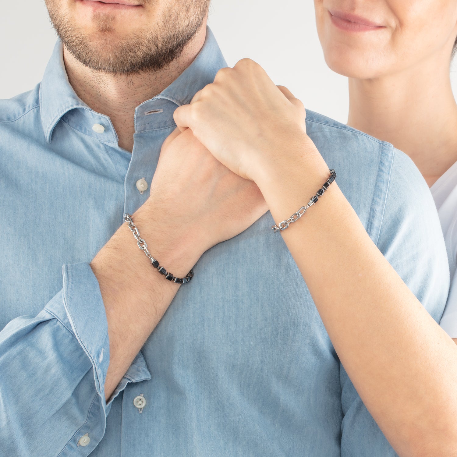 Unisex Armband Fusion link chain schwarz von COEUR DE LION – am Modell getragen