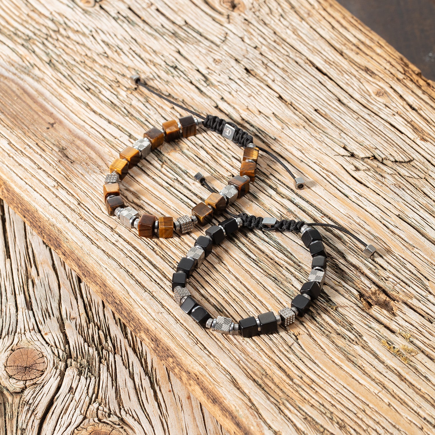 Armband Cubes Onyx und Graphic Relief Edelstahl mit textilem Schiebeverschluss