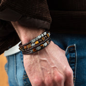 Armband Tigerauge Cubes und Kugeln mit Spikes Cubes aus Edelstahl von COEUR DE LION – Tragevariante