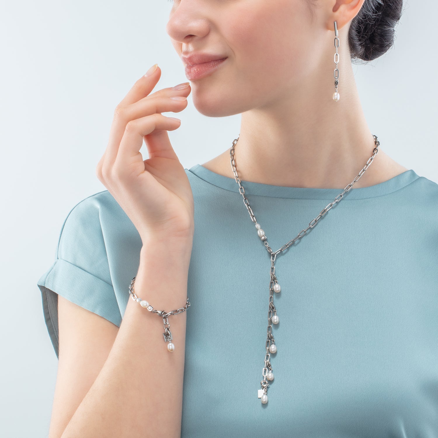 Halskette Modern Chain & Süßwasserperlen Charms silber