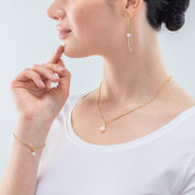Halskette Solitaire Süßwasserperle gold von COEUR DE LION – am Modell getragen