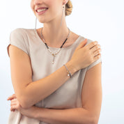 Art Deco Elegance Armband Bicolor von COEUR DE LION – am Modell getragen