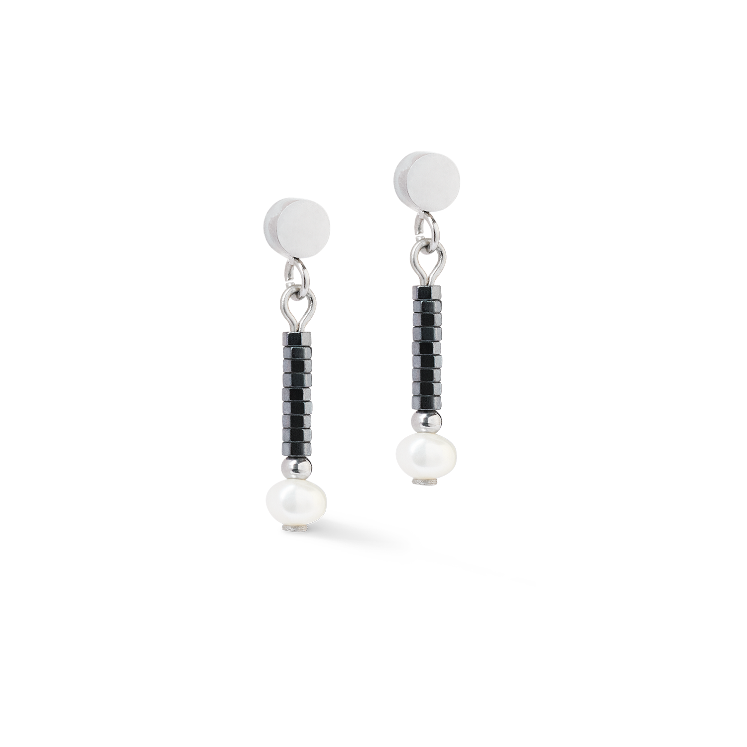 Ohrringe Edge & Grace anthrazit-silber von COEUR DE LION – Detailaufnahme