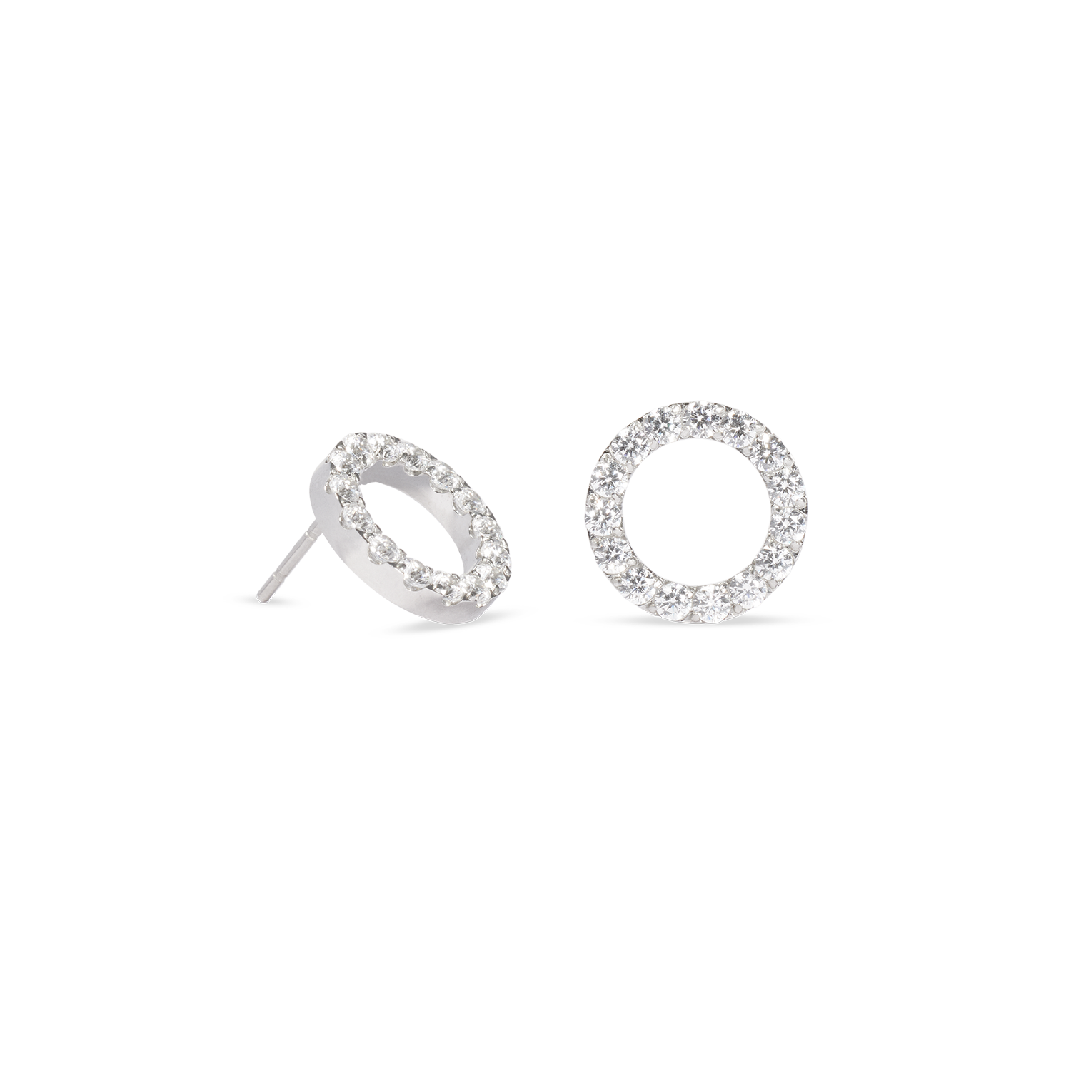 Ohrringe Sparkling Circle silber-kristall von COEUR DE LION – Detailaufnahme