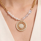 COEUR DE LION Halskette Amulett Fusion Sparkle Gold – am Model