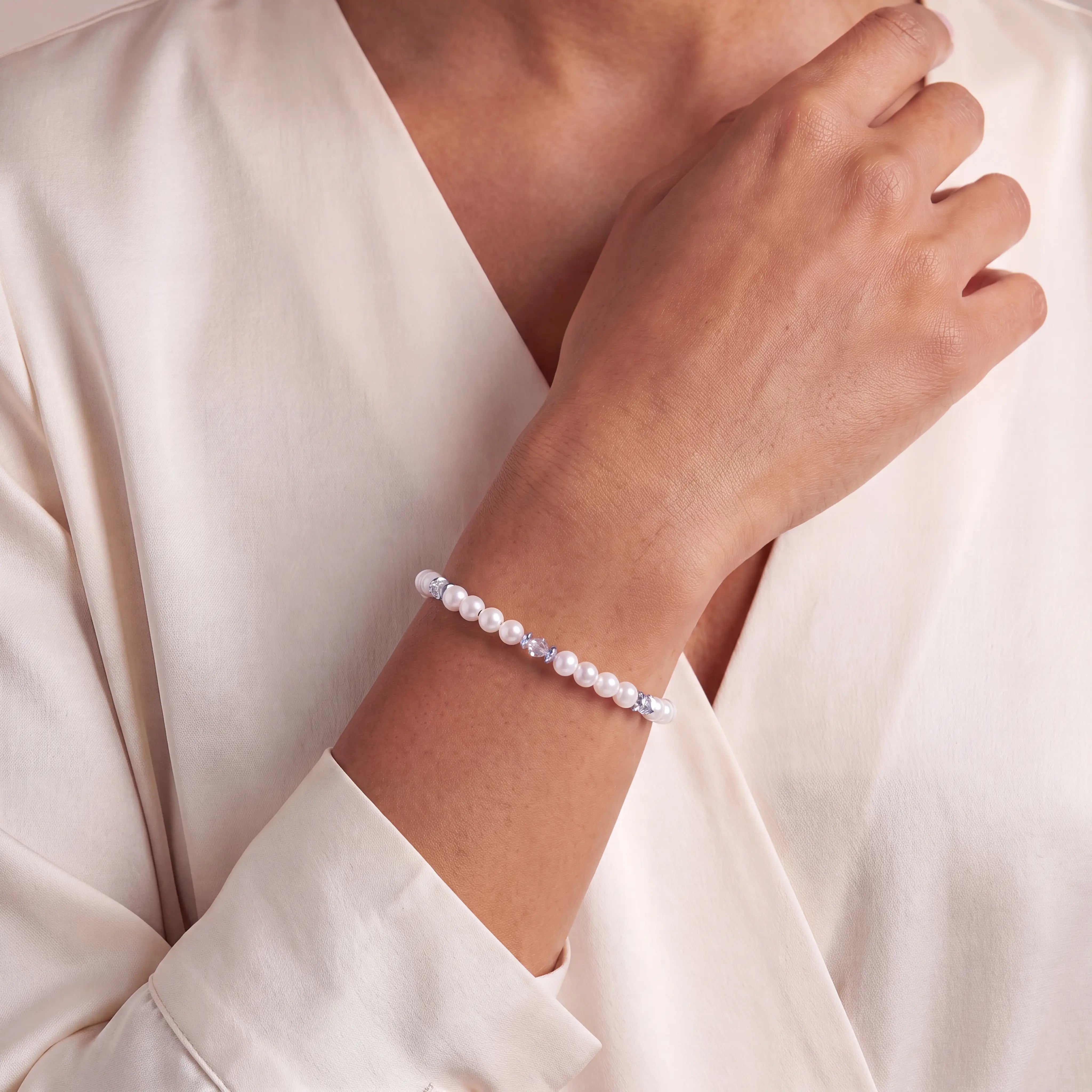 COEUR DE LION Armband Modern Icon Pearl Silber – am Model