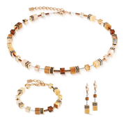 GeoCUBE® Iconic Ohrringe Mocha Mousse von COEUR DE LION – im Set mit passenden Schmuckstücken