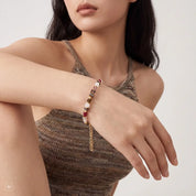 COEUR DE LION GeoCUBE® Precious Grace Armband Rose Smoke – am Model