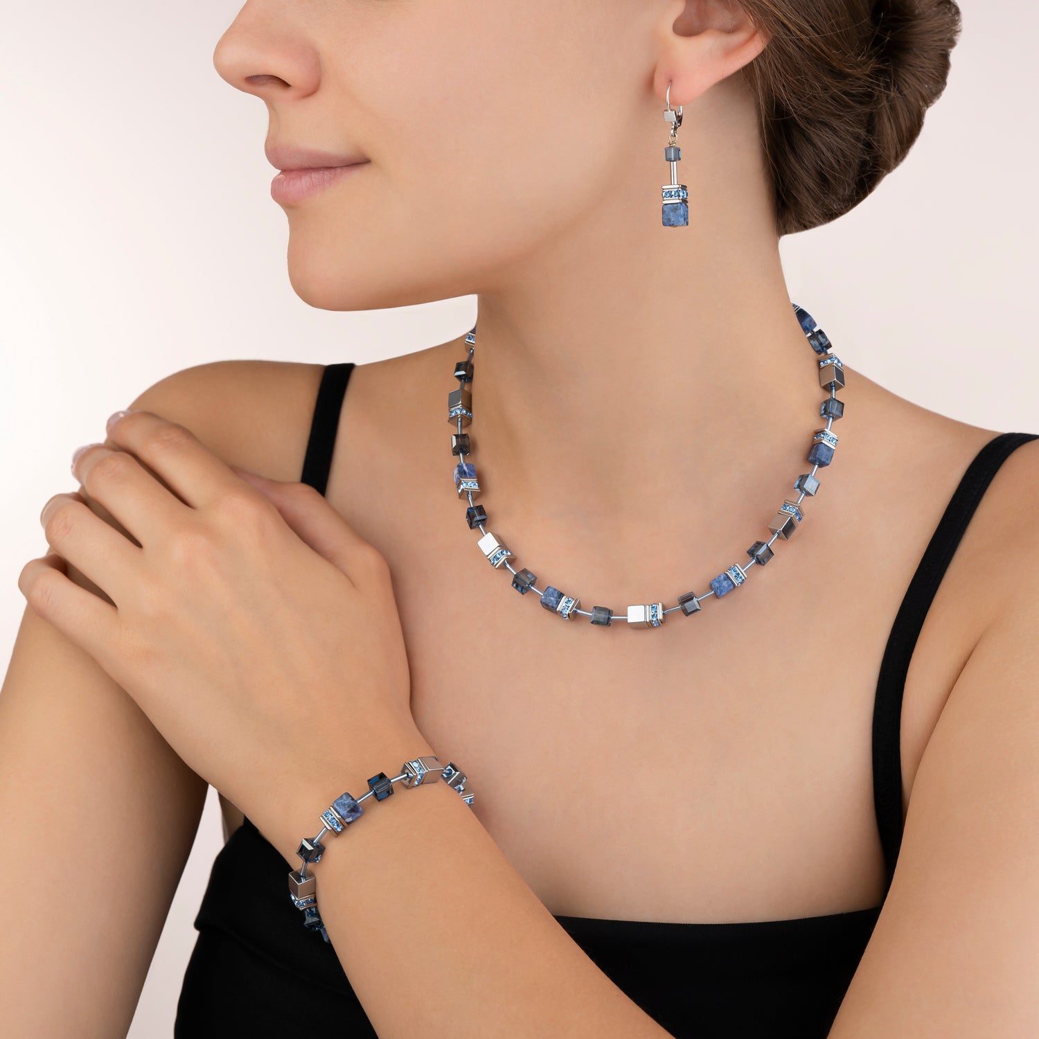 GeoCUBE® Ohrringe Sodalith & Hämatit blau