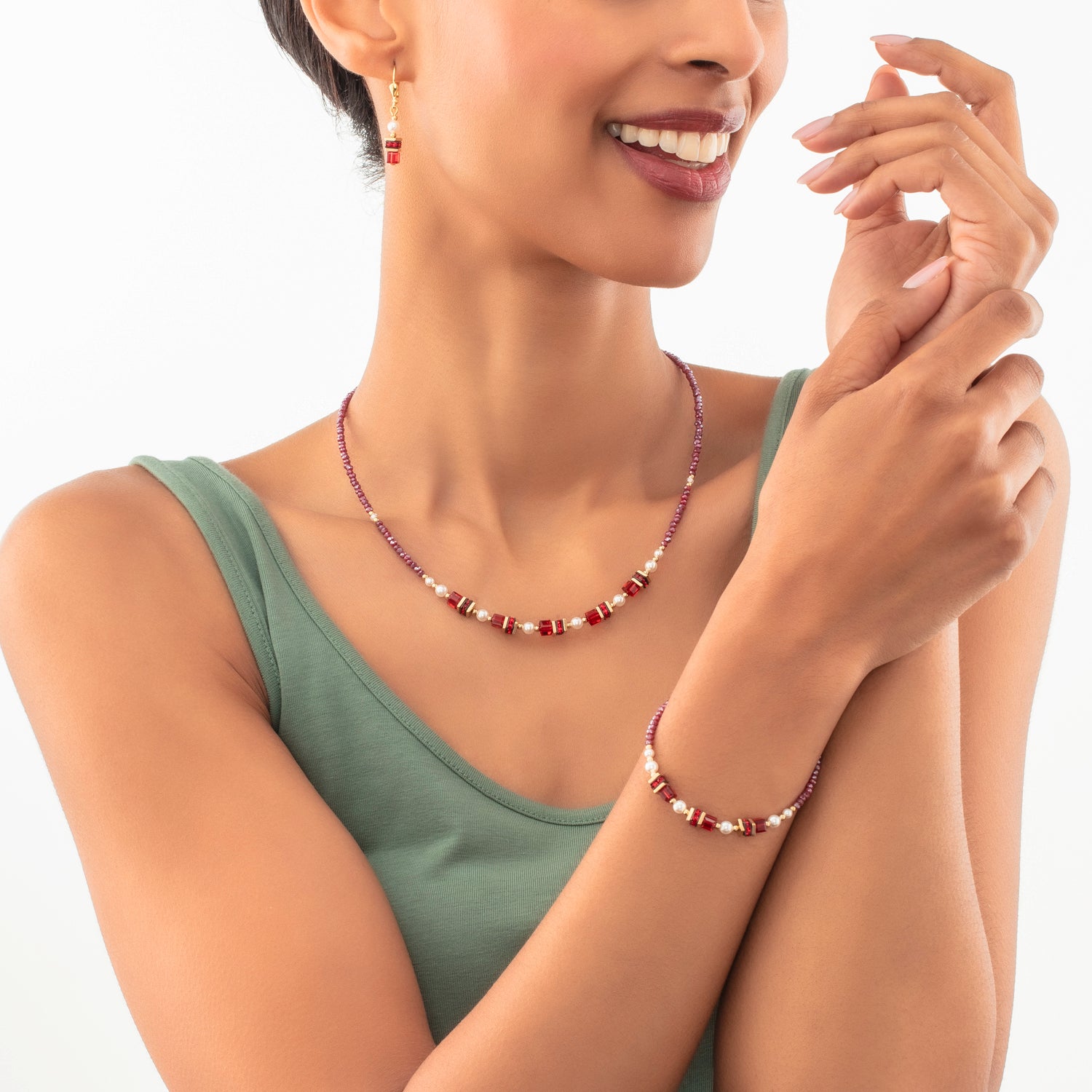 Halskette Sparkling Princess gold-rot von COEUR DE LION – am Modell getragen