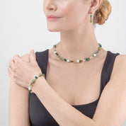GeoCUBE® Iconic Precious Armband grün von COEUR DE LION – am Modell getragen