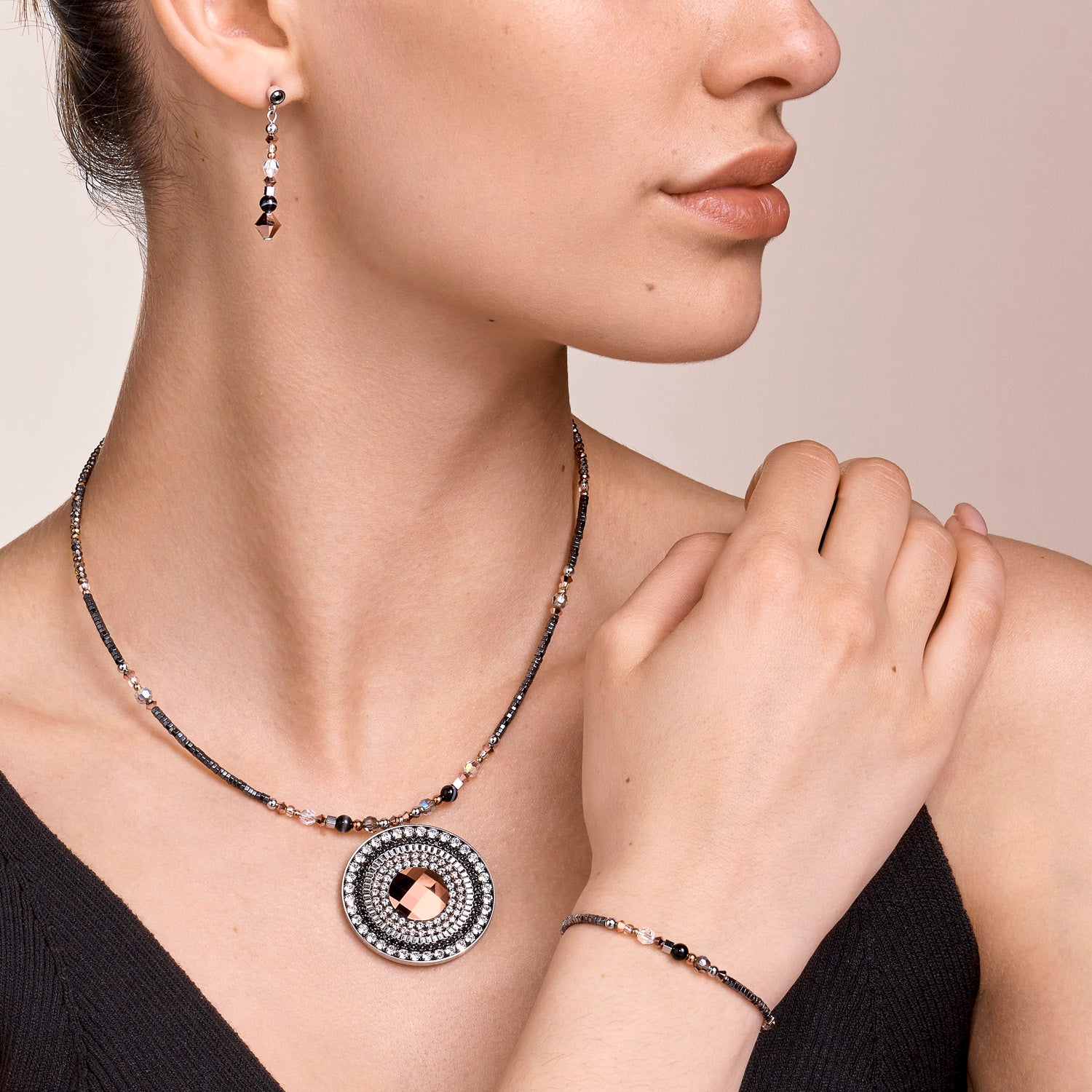 Halskette Amulett small Kristalle & Streifenonyx grau-kristall