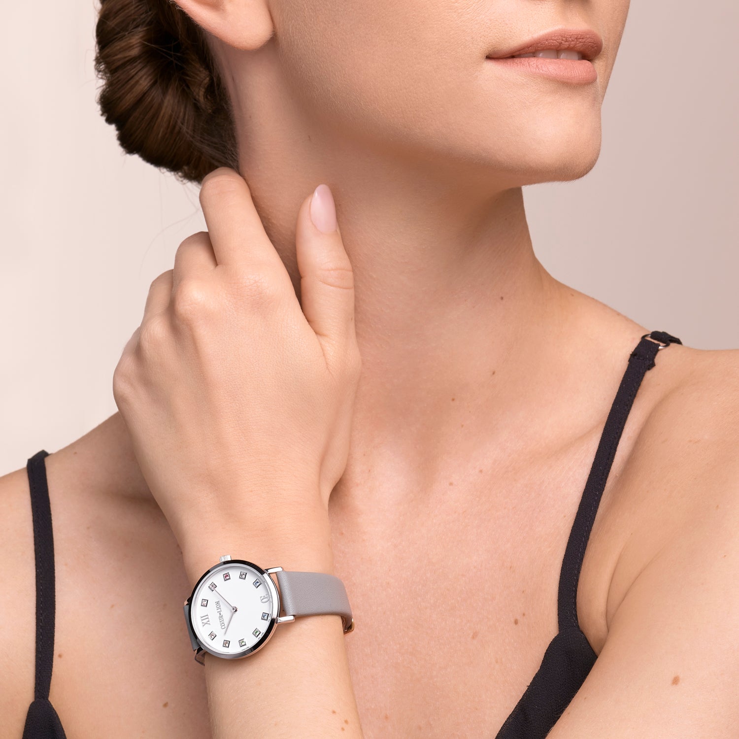 Uhr Rund Brilliant White Armband Leder Hellgrau
