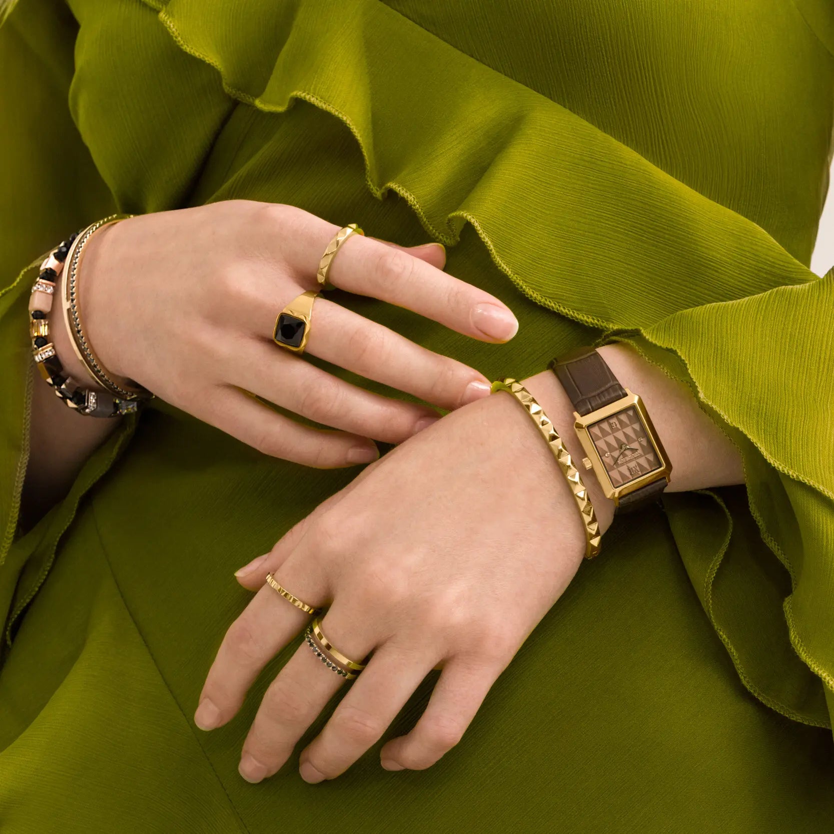 Uhr Iconic Spikes Armband Leder Mocha Mousse Gold