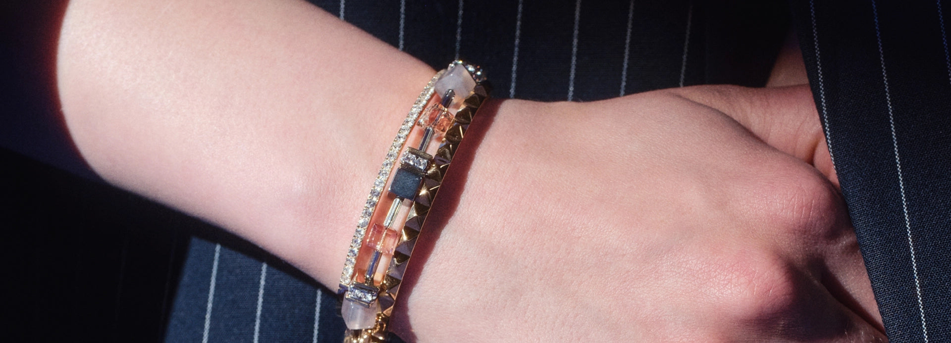 CDL_HW26_Haupt_Kategorie_Armschmuck_e0459816-00de-4904-8e29-6bf1bb1ad34d.webp