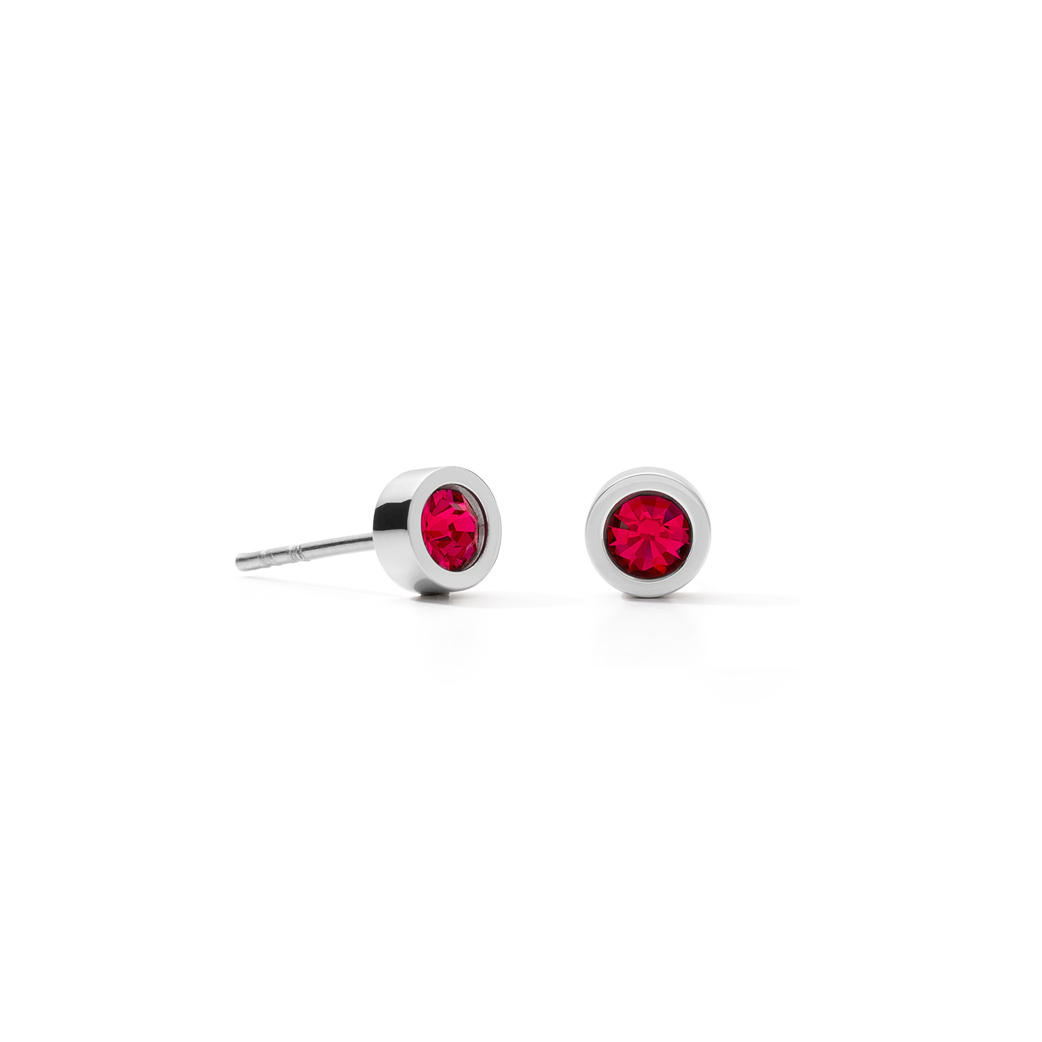 Ohrringe Sparkling Dot silber-rot von COEUR DE LION – Detailaufnahme