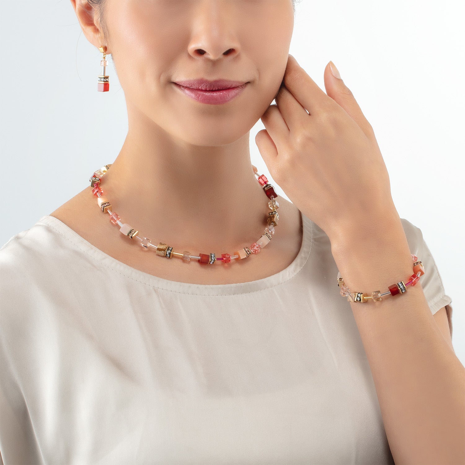 GeoCUBE® Iconic Precious Halskette rot-beige